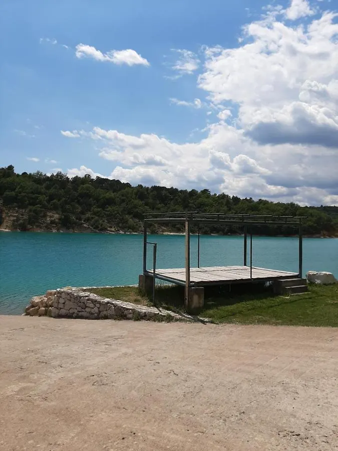 Le Logis Des Templiers Appartement Climatise Regusse Apartment