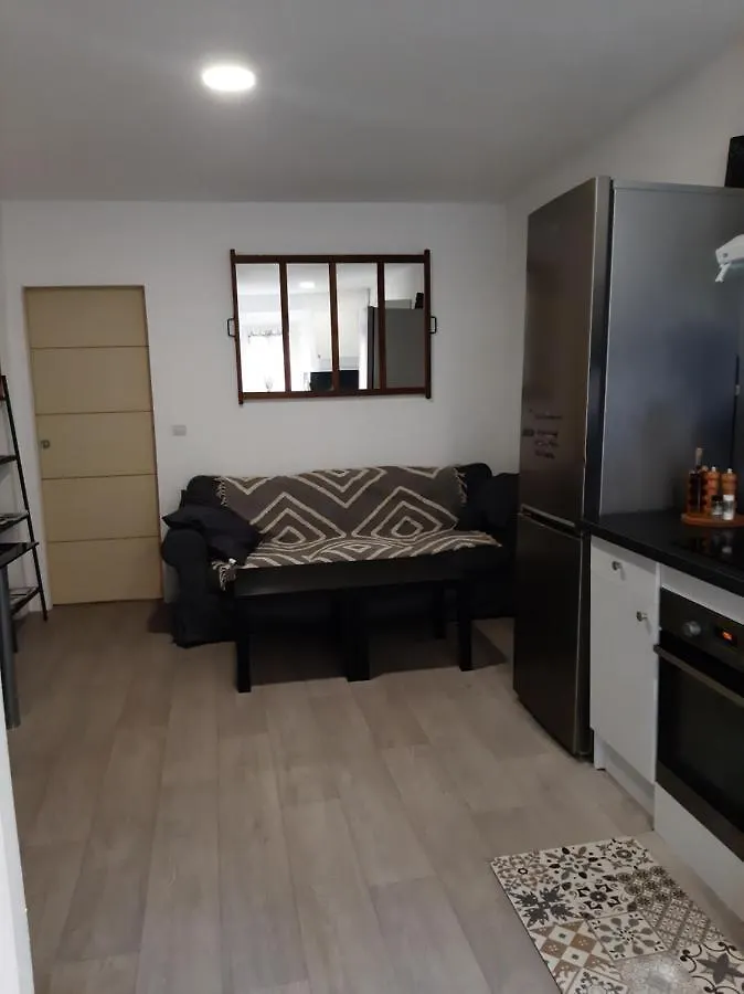 Le Logis Des Templiers Appartement Climatise Regusse 0*,  France